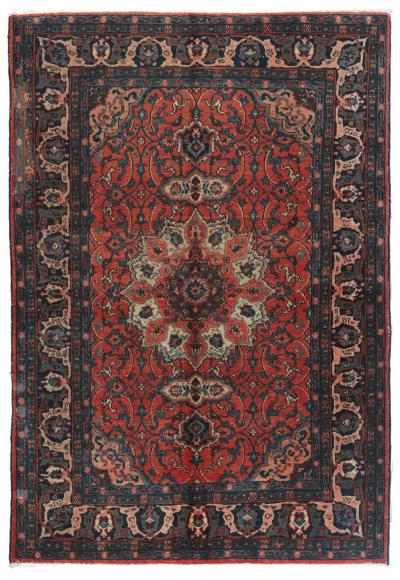 ANTIQUE SHIRVAN 134x194